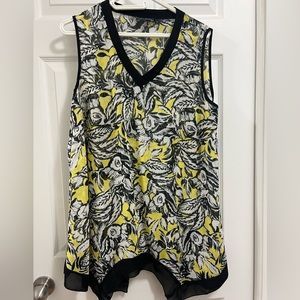 Women’s sleeveless top